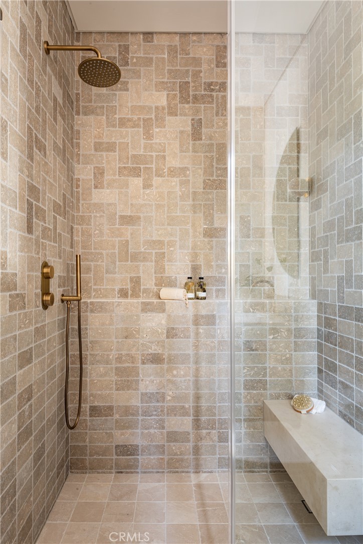 Sherman Oaks, California, 91423, United States, 6 Bedrooms Bedrooms, ,7 BathroomsBathrooms,Residential,For Sale,1990929