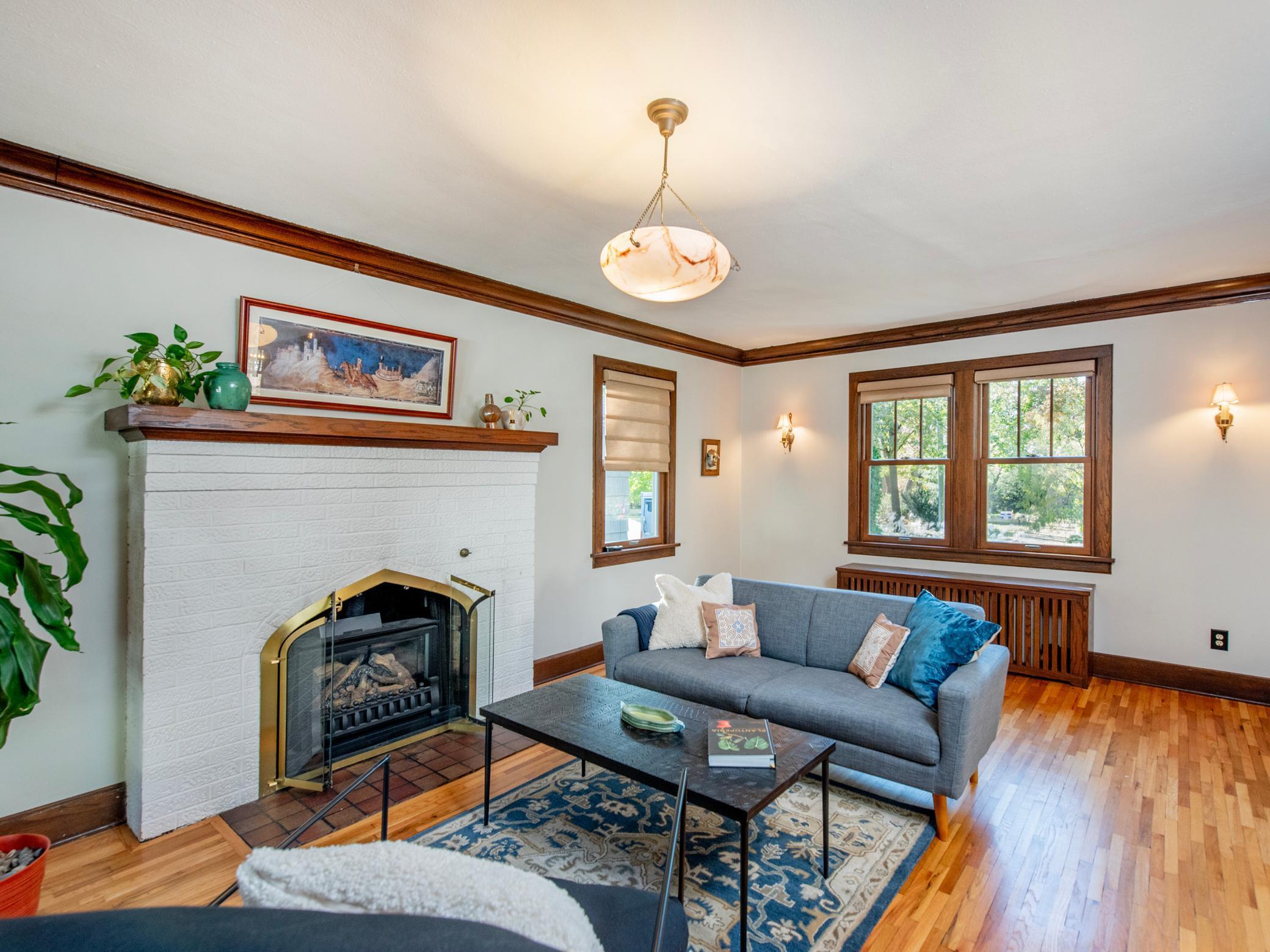 Saint Paul, Minnesota, 55104, United States, 3 Bedrooms Bedrooms, ,1 BathroomBathrooms,Residential,For Sale,1988037