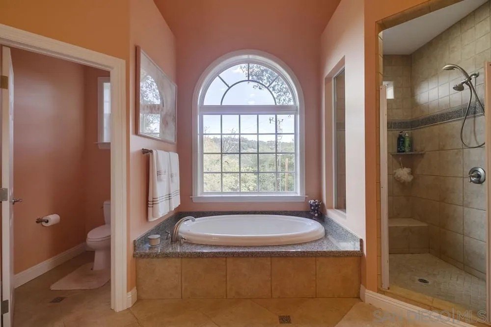 Julian, California, 92036, United States, 5 Bedrooms Bedrooms, ,5 BathroomsBathrooms,Residential,For Sale,1997382