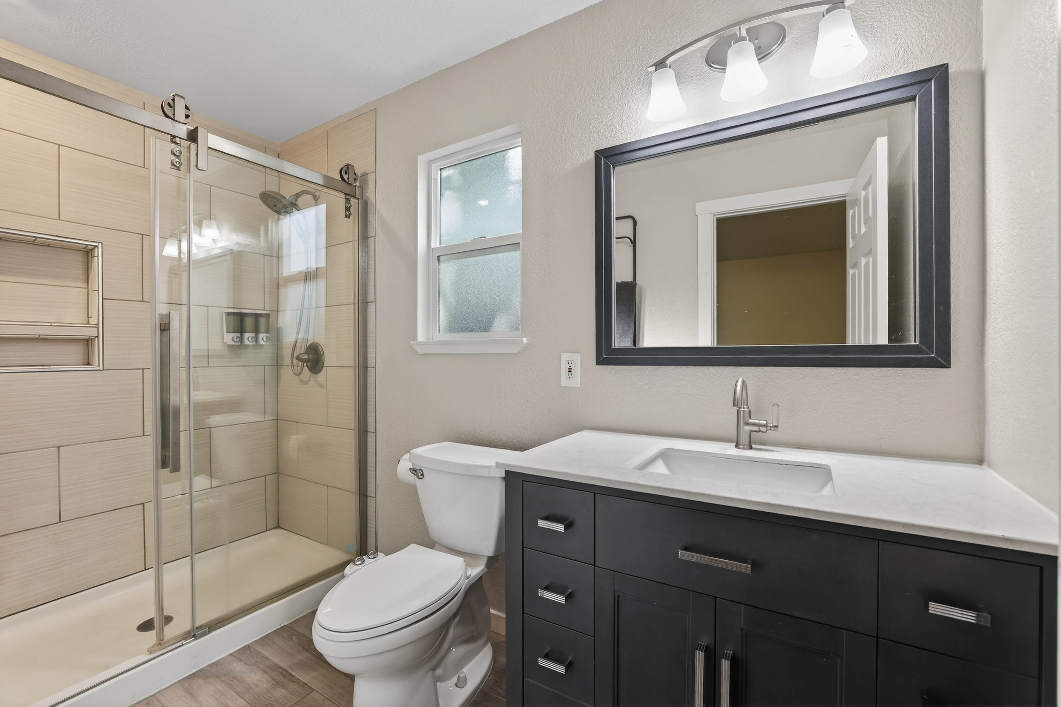  4330 3rd Avenue, Sacramento, CA 95817 - 物件實景