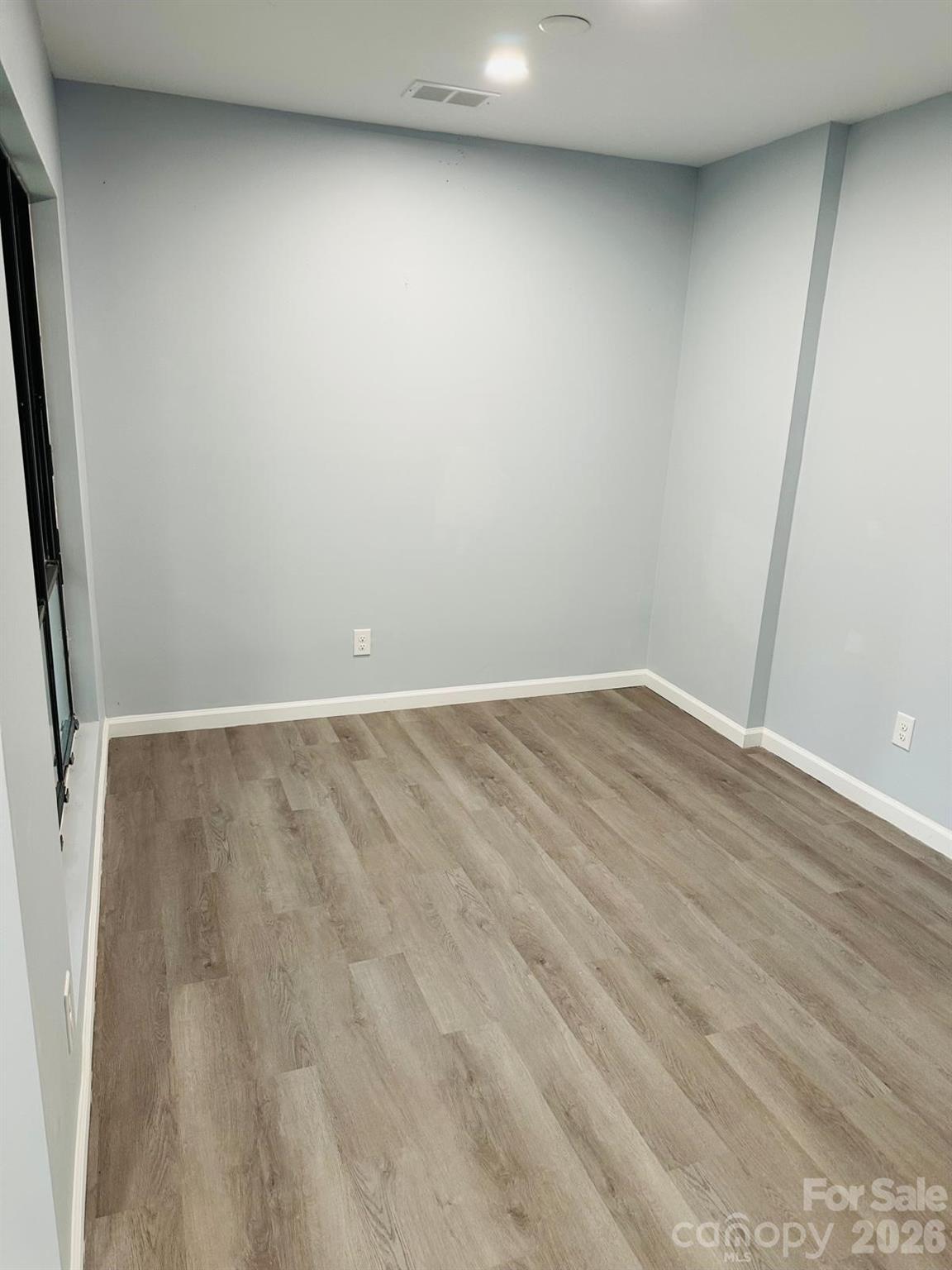 Cedar Glen Dr, Charlotte, NC 28212