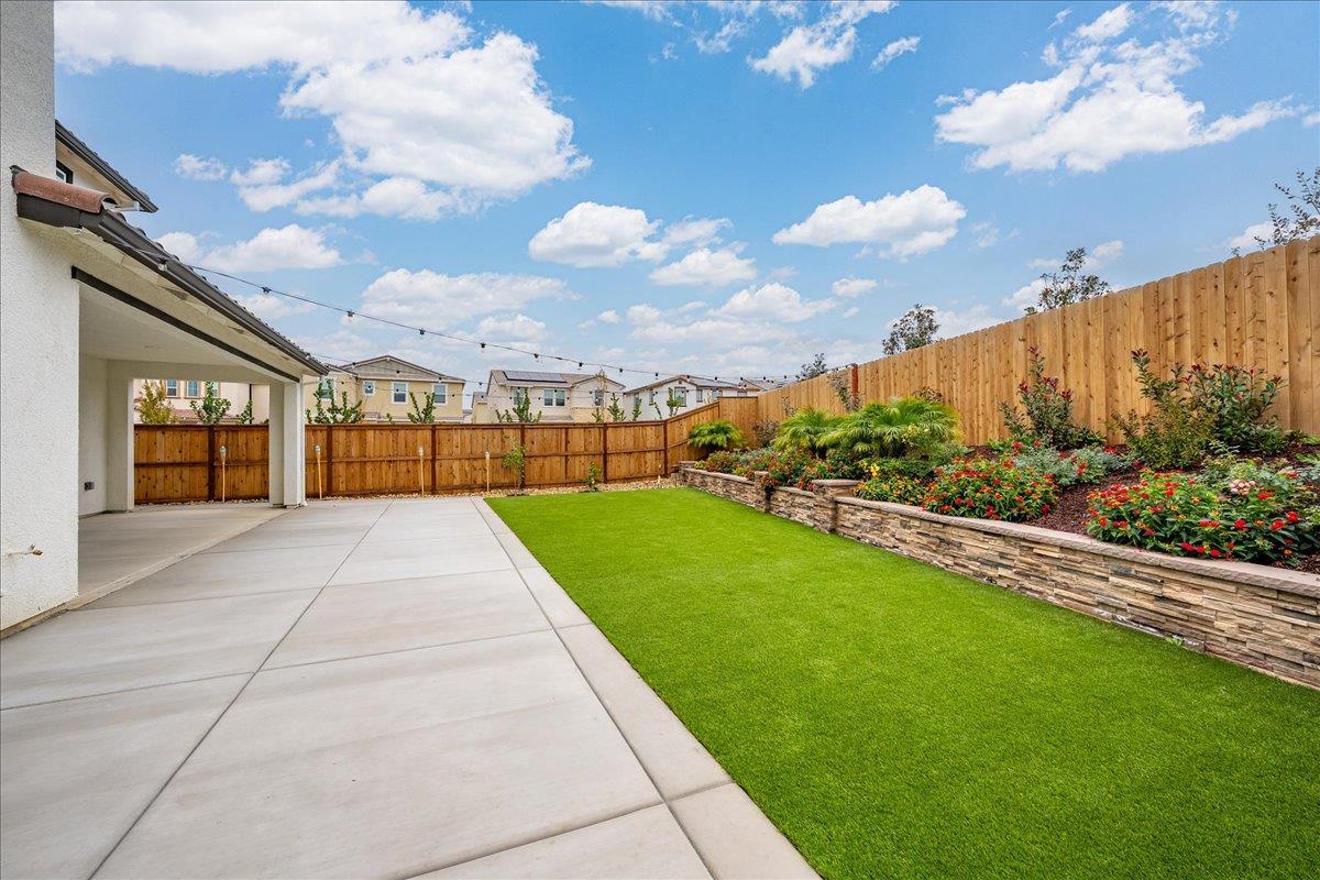 Roseville, California, 95747, United States, 5 Bedrooms Bedrooms, ,4 BathroomsBathrooms,Residential,For Sale,1998705