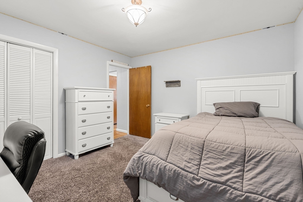 Tewksbury, Massachusetts, 01876, United States, 3 Bedrooms Bedrooms, ,1 BathroomBathrooms,Residential,For Sale,1918514