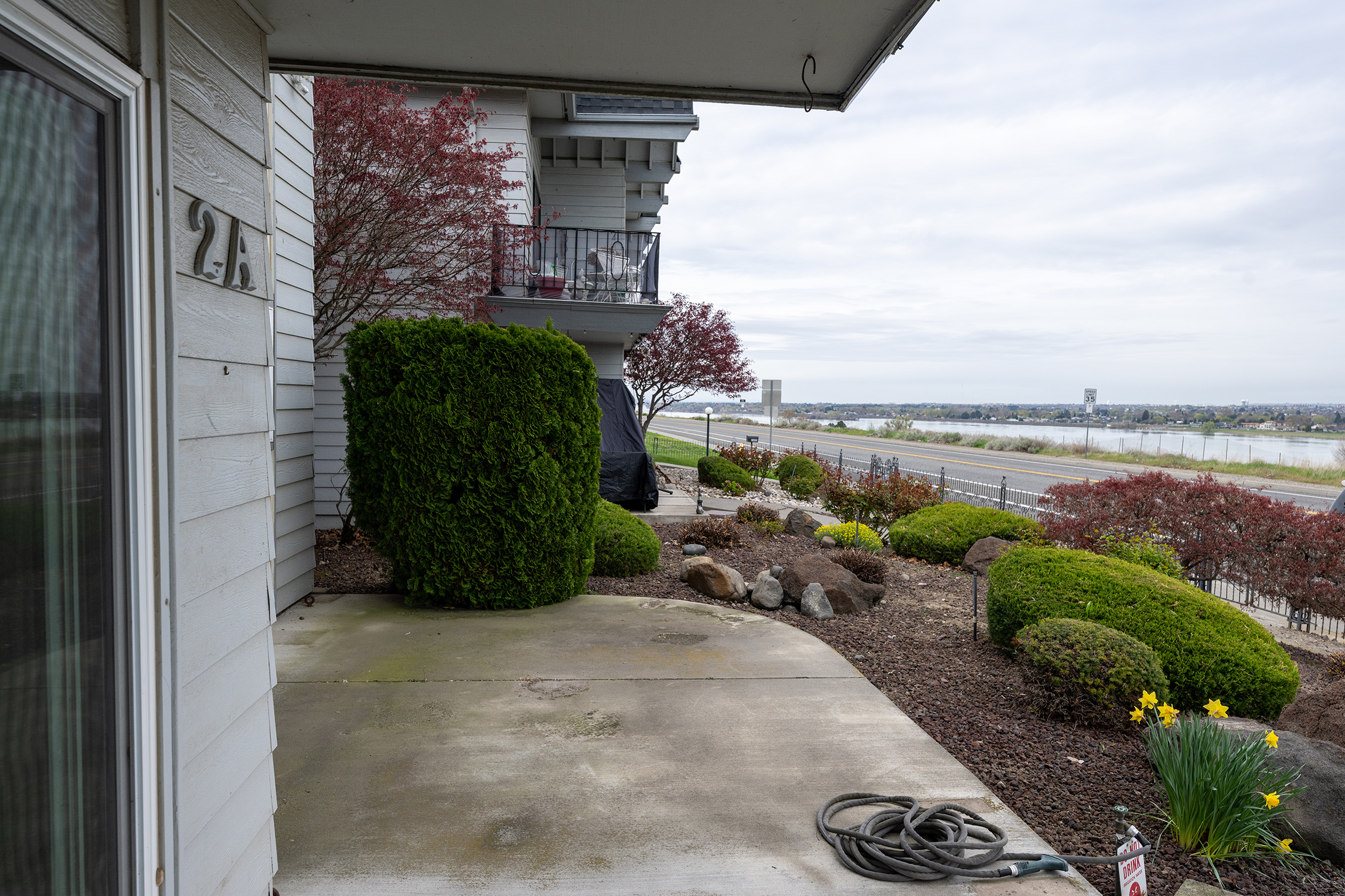  Situated along the Columbia River with breathtaking, one-of-a-kind 180-views - 物件實景