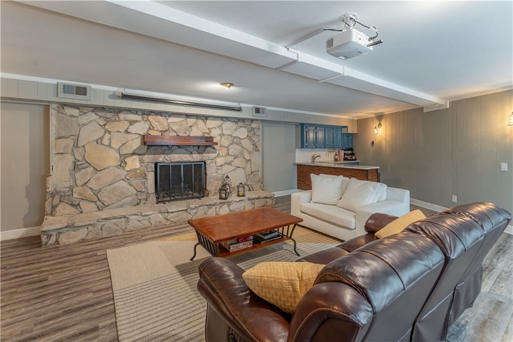 Smyrna, Georgia, 30082, United States, 4 Bedrooms Bedrooms, ,3 BathroomsBathrooms,Residential,For Sale,1933423