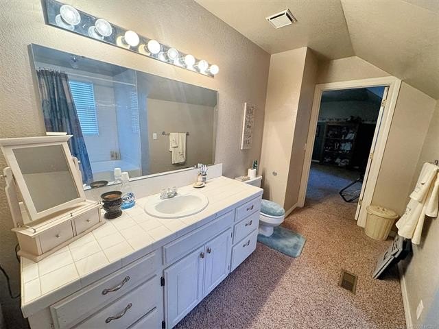 Cookson, Oklahoma, 74427, United States, 3 Bedrooms Bedrooms, ,3 BathroomsBathrooms,Residential,For Sale,1974626