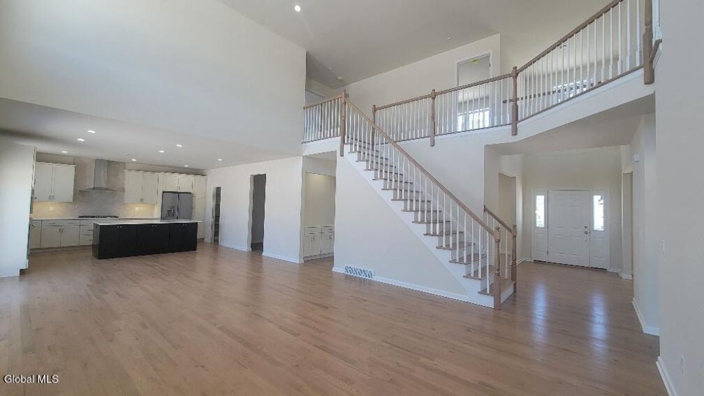 Mechanicville, New York, 12118, United States, 3 Bedrooms Bedrooms, ,3 BathroomsBathrooms,Residential,For Sale,1989514