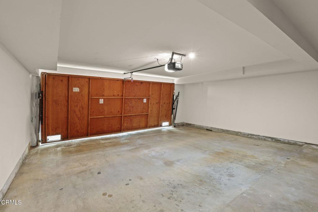 Pasadena, California, 91101, United States, 2 Bedrooms Bedrooms, ,2 BathroomsBathrooms,Residential,For Sale,1989436