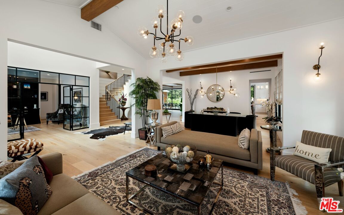 Encino, California, 91436, United States, 6 Bedrooms Bedrooms, ,7 BathroomsBathrooms,Residential,For Sale,1896144