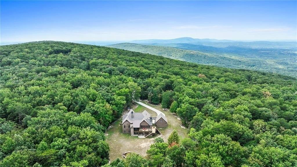 Jasper, Georgia, 30143, United States, 4 Bedrooms Bedrooms, ,5 BathroomsBathrooms,Residential,For Sale,1975275