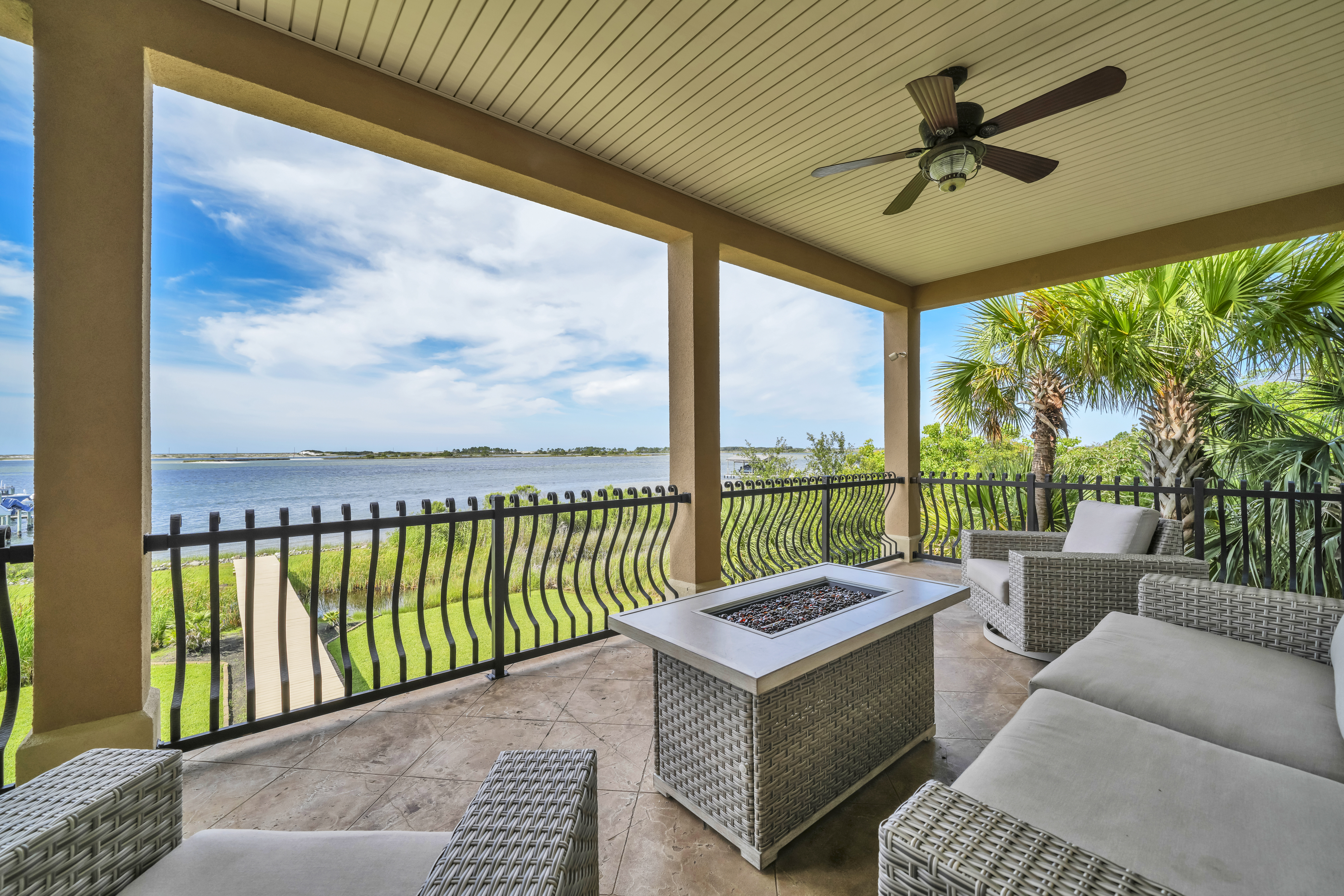  Extraordinary Sound and Gulf Views from a Refined Coastal Residence - 物件實景
