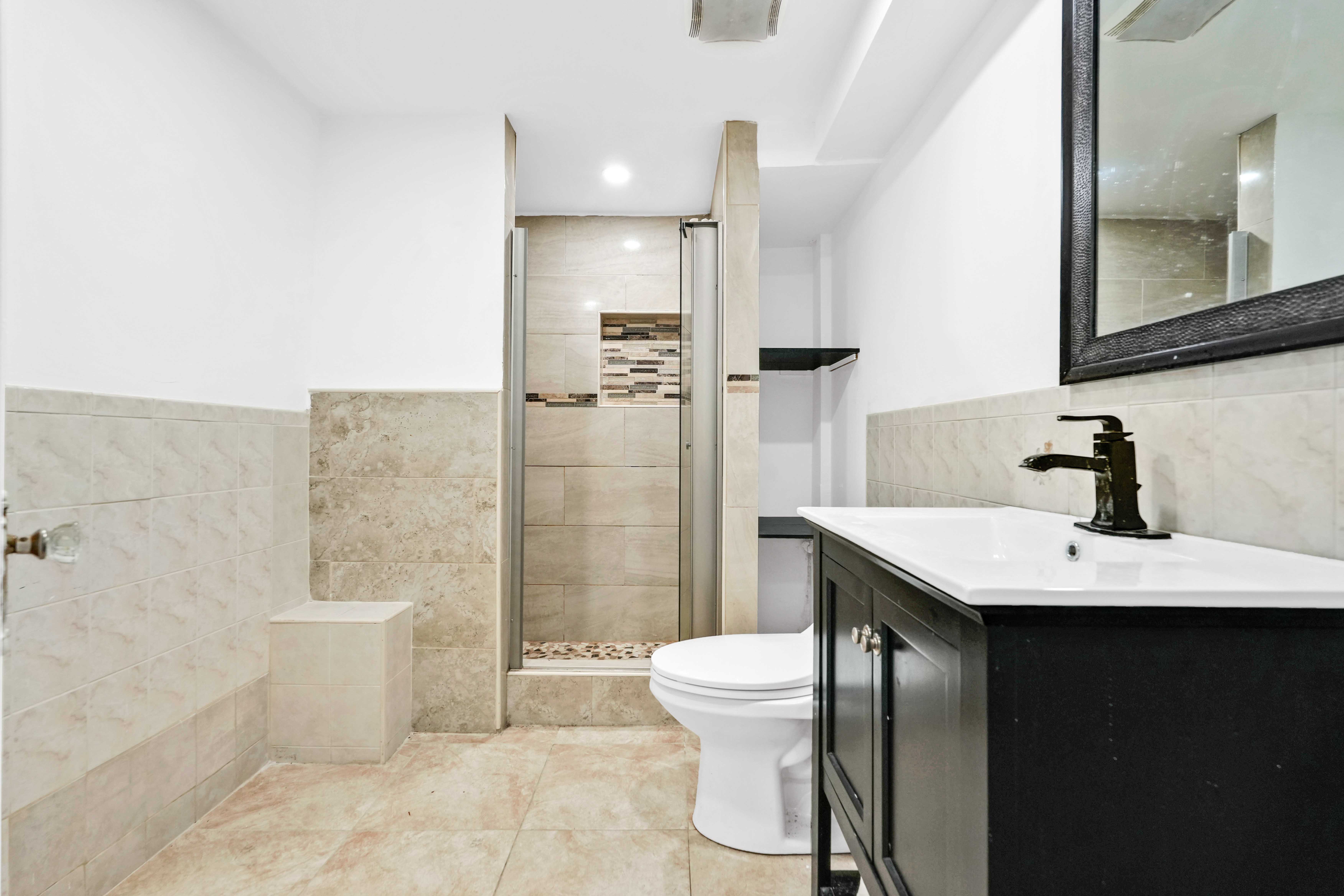  252 E 45th Street, Brooklyn, NY, 11203 - 物件實景