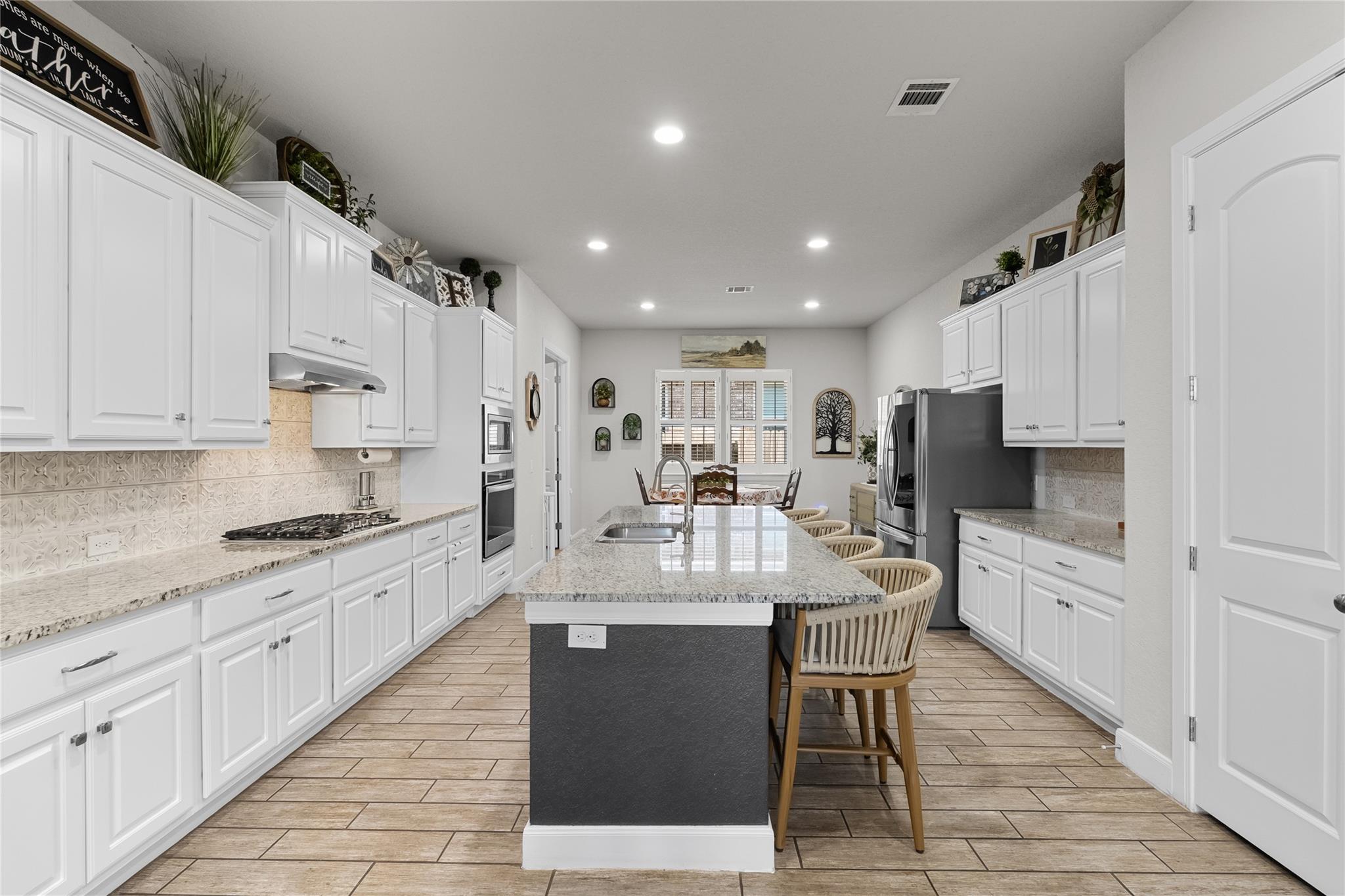 San Marcos, Texas, 78666, United States, 4 Bedrooms Bedrooms, ,4 BathroomsBathrooms,Residential,For Sale,1960844