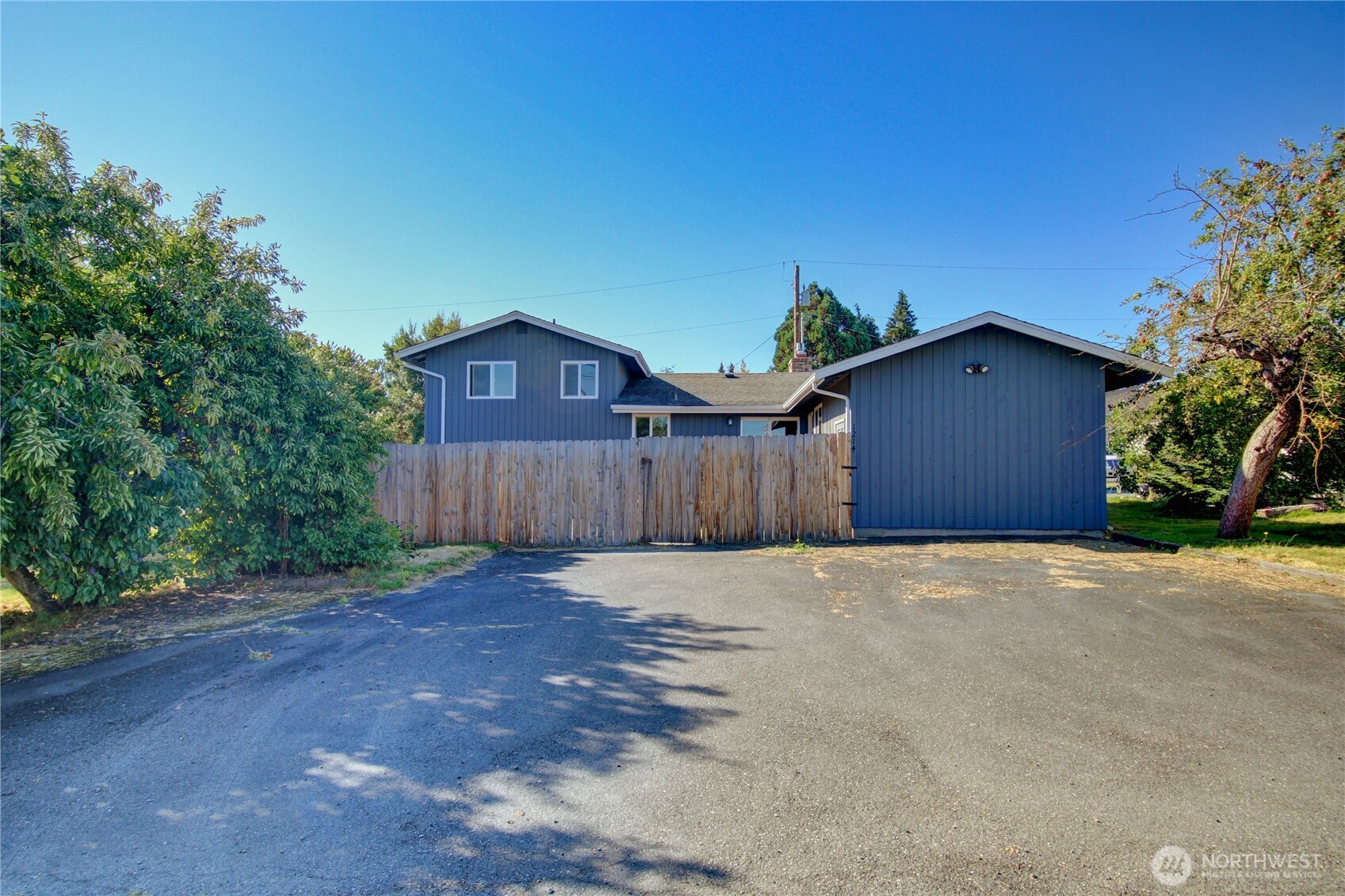 Anacortes, Washington, 98221, United States, 3 Bedrooms Bedrooms, ,1 BathroomBathrooms,Residential,For Sale,1927416