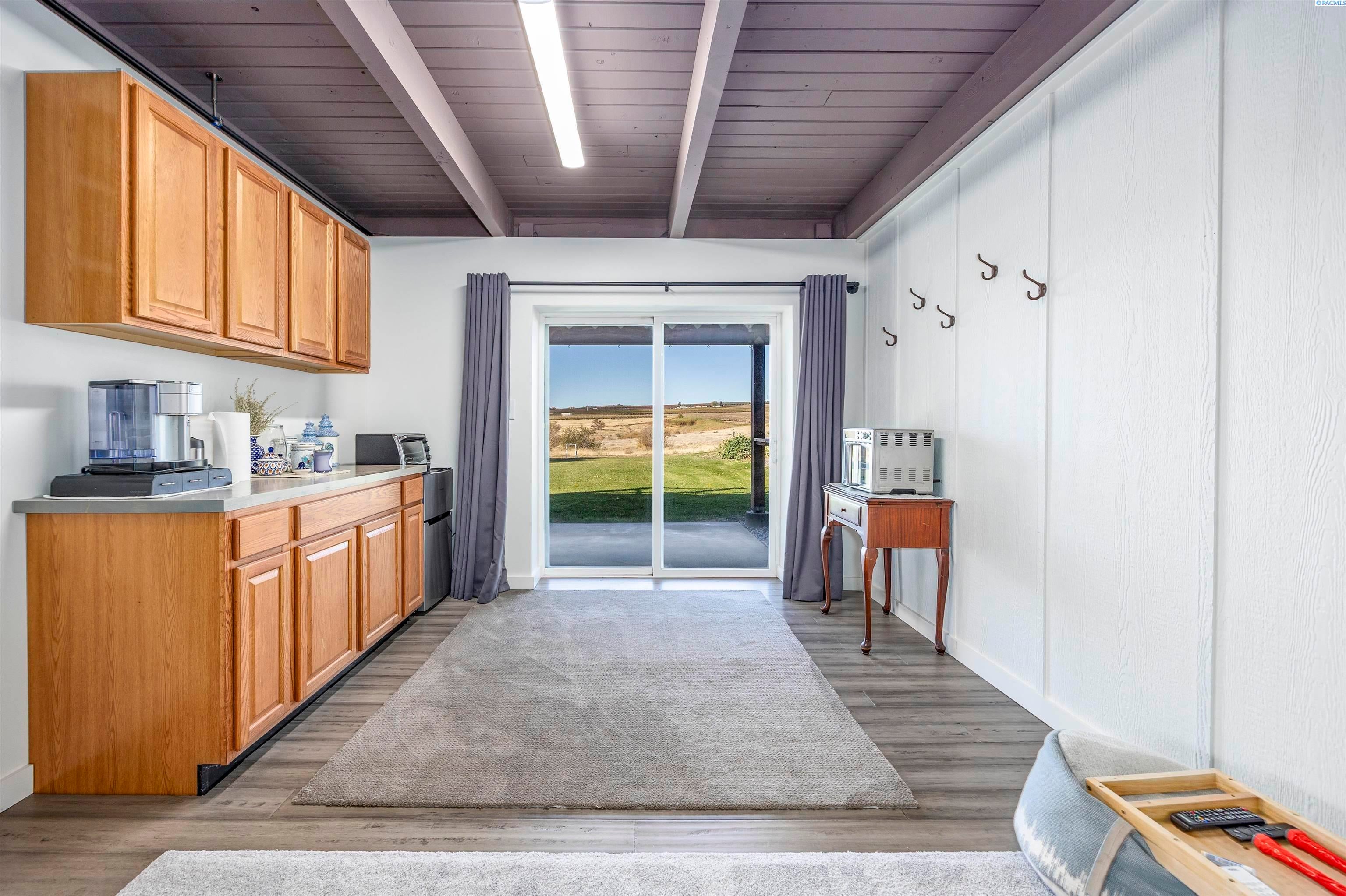 Benton City, Washington, 99320, United States, 3 Bedrooms Bedrooms, ,2 BathroomsBathrooms,Residential,For Sale,1992566