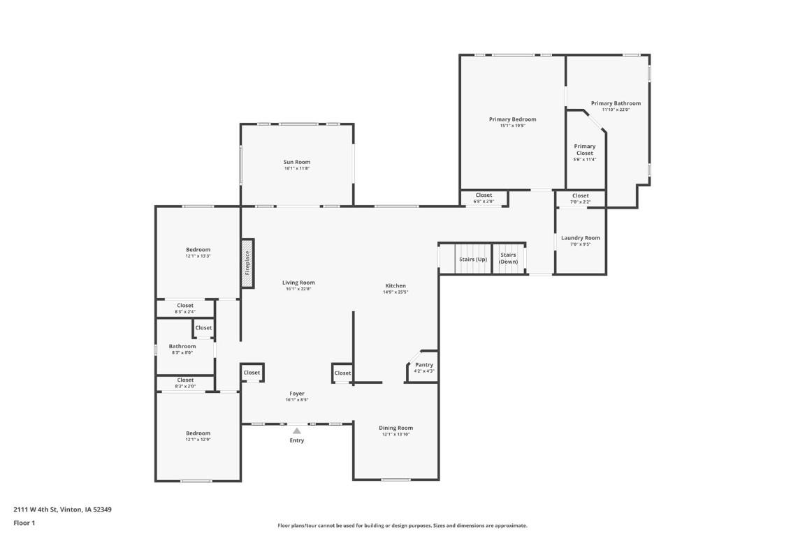 Vinton, Iowa, 52349, United States, 5 Bedrooms Bedrooms, ,3 BathroomsBathrooms,Residential,For Sale,1979270