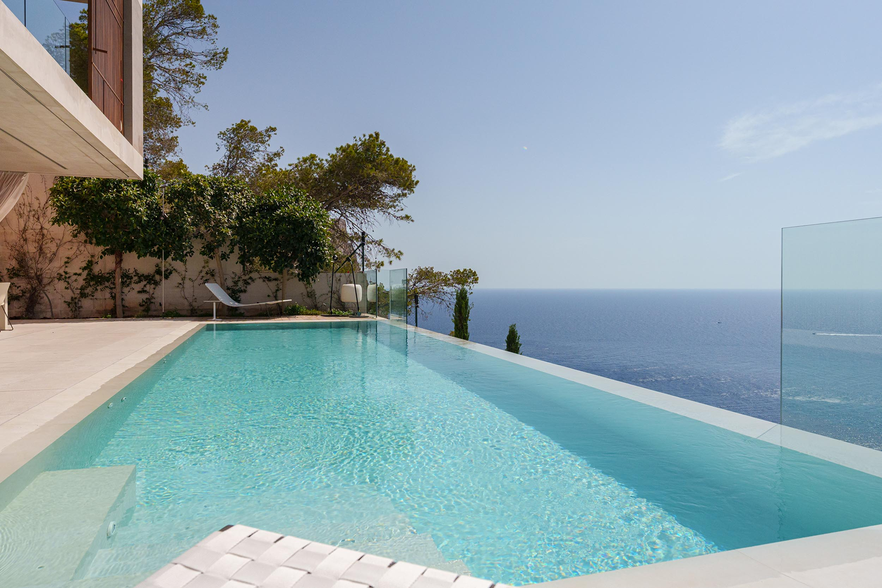  Newly built villa with sea views in Port d