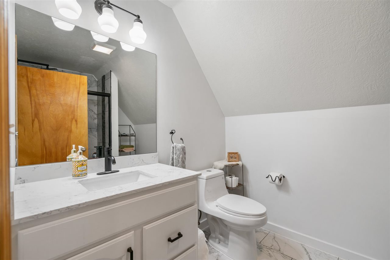 Harbor Springs, Michigan, 49740, United States, 3 Bedrooms Bedrooms, ,2 BathroomsBathrooms,Residential,For Sale,1989648