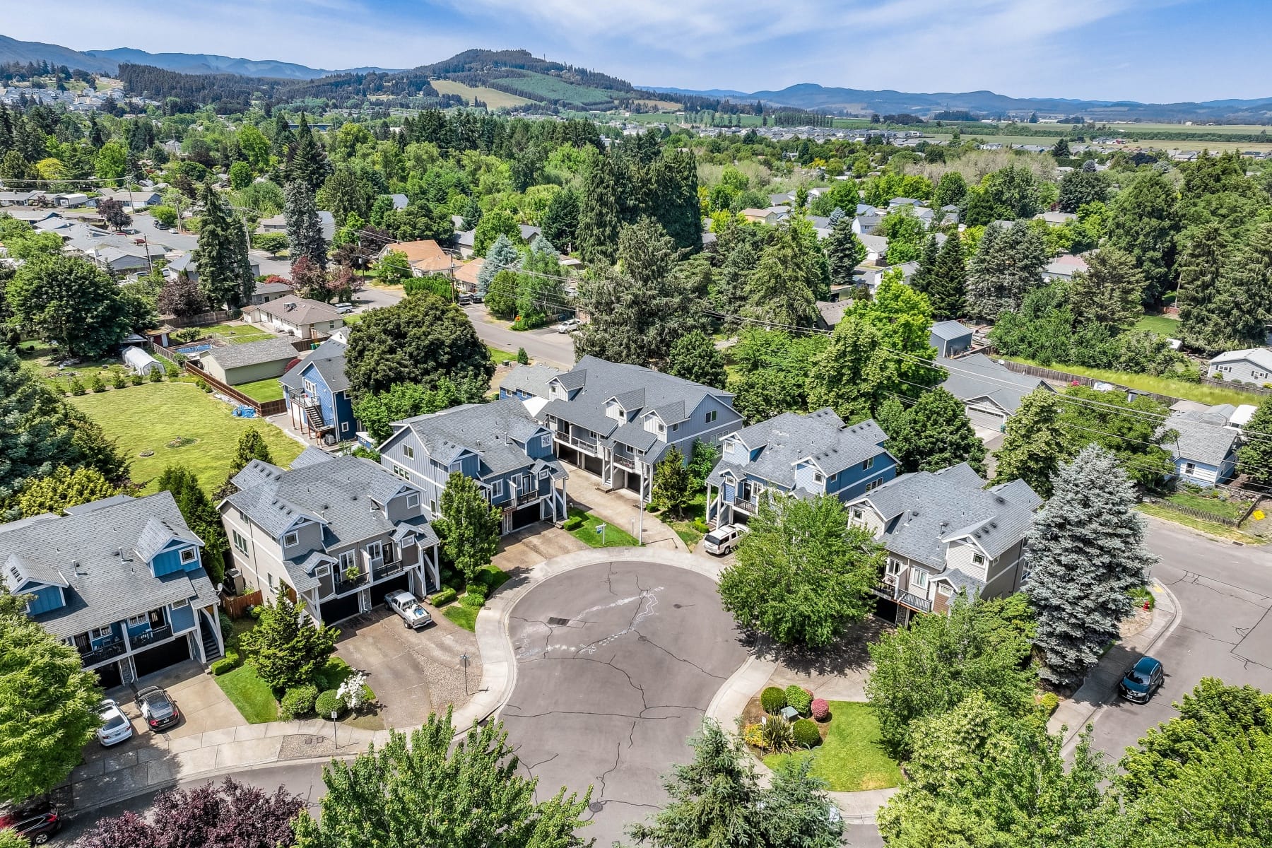  2106 CHARLIE CT Forest Grove, OR 97116 - 物件實景