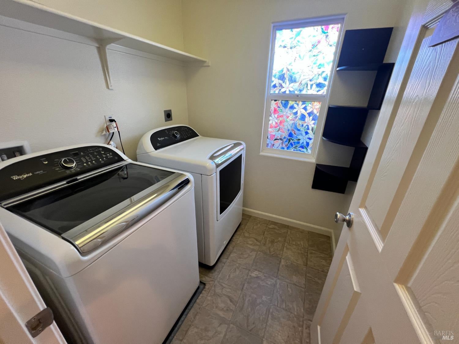 Suisun City, California, 94585, United States, 3 Bedrooms Bedrooms, ,3 BathroomsBathrooms,Residential,For Sale,1948327