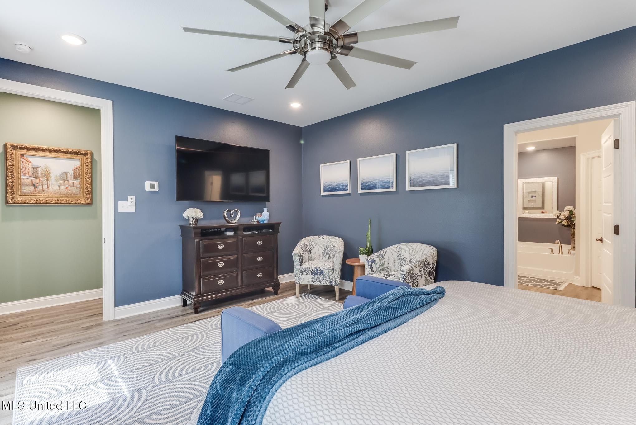 Gulfport, Mississippi, 39503, United States, 5 Bedrooms Bedrooms, ,3 BathroomsBathrooms,Residential,For Sale,1921142