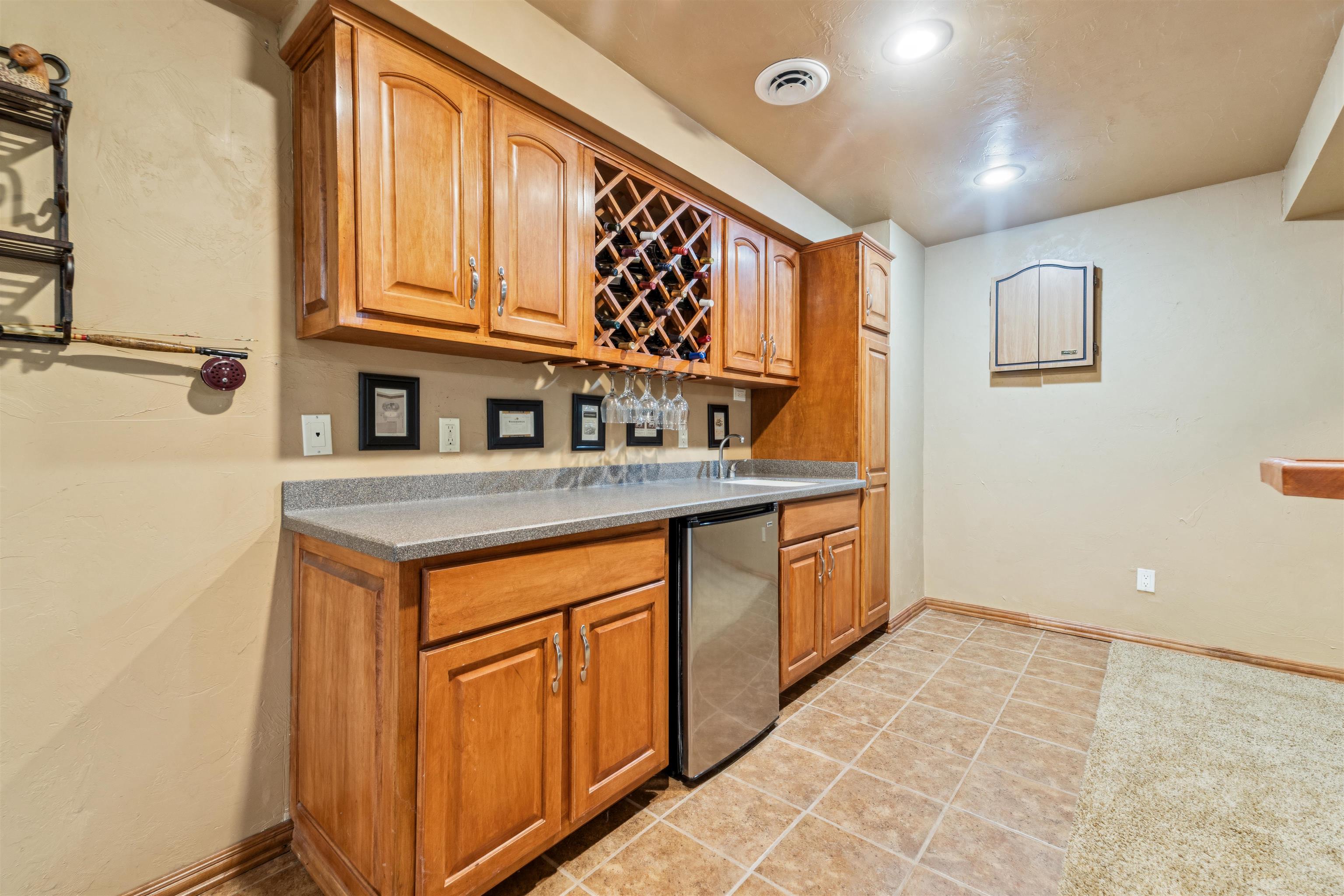 GREEN BAY, Wisconsin, 54311, United States, 4 Bedrooms Bedrooms, ,4 BathroomsBathrooms,Residential,For Sale,1911025