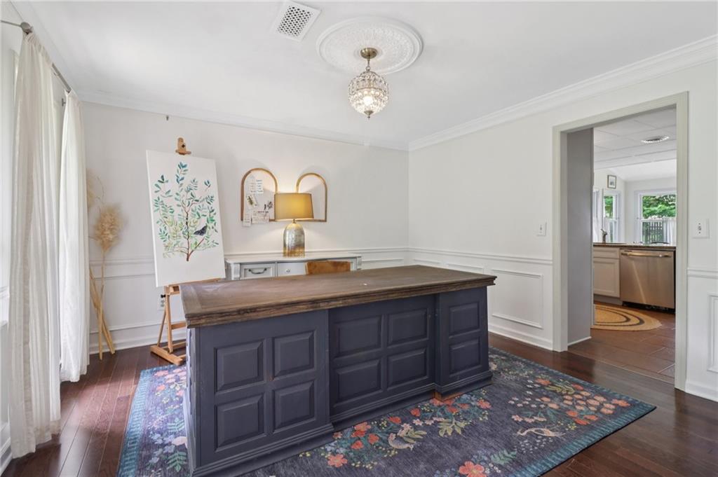 Marietta, Georgia, 30062, United States, 4 Bedrooms Bedrooms, ,3 BathroomsBathrooms,Residential,For Sale,1905534