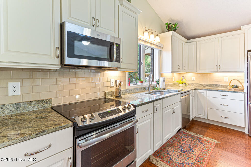 Pinehurst, North Carolina, 28374, United States, 2 Bedrooms Bedrooms, ,2 BathroomsBathrooms,Residential,For Sale,1984734