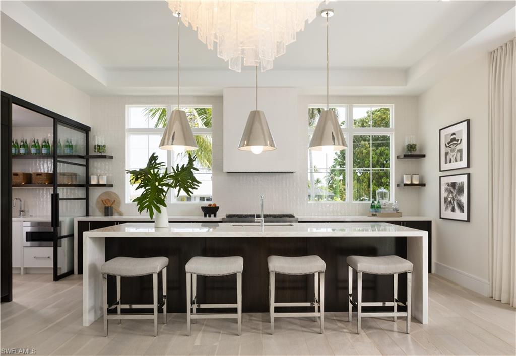 Naples, Florida, 34102, United States, 4 Bedrooms Bedrooms, ,6 BathroomsBathrooms,Residential,For Sale,1908699