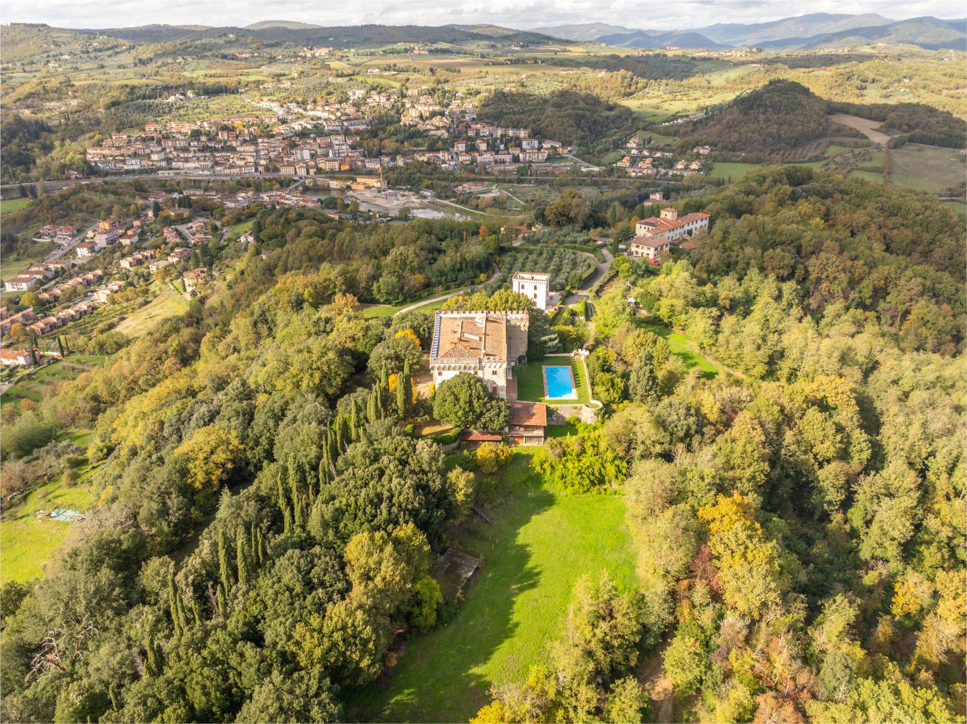 Reggello, Firenze, 50066, IT, 16 Bedrooms Bedrooms, ,15 BathroomsBathrooms,Residential,For Sale,1990362