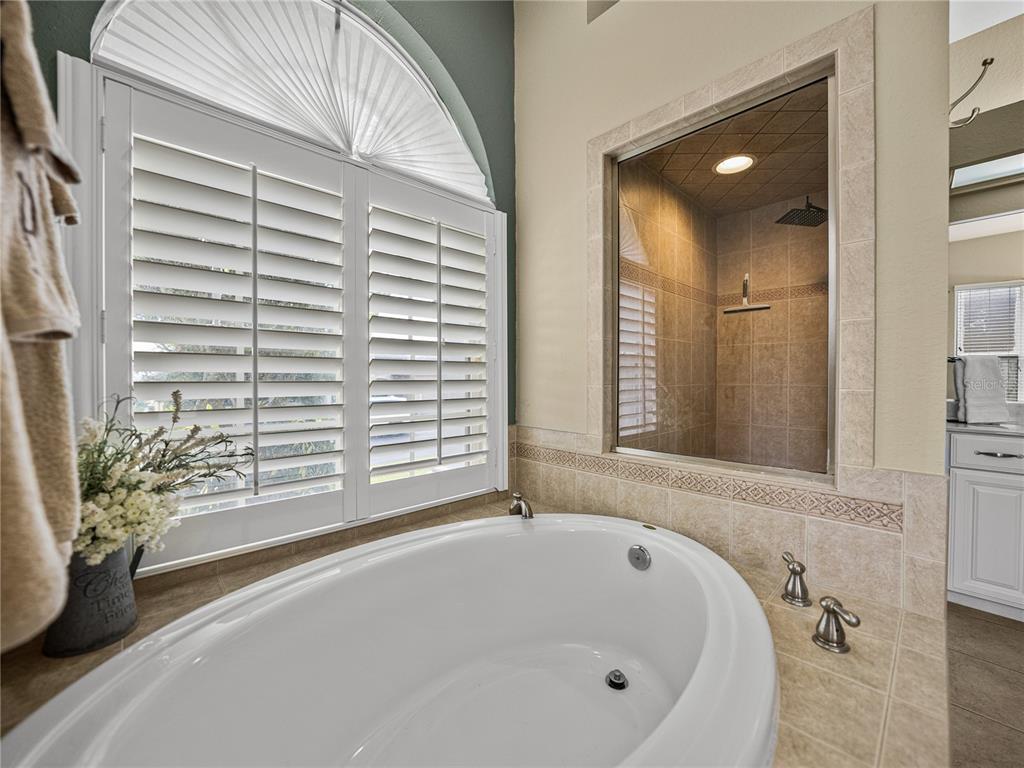 Lakeland, Florida, 33812, United States, 4 Bedrooms Bedrooms, ,3 BathroomsBathrooms,Residential,For Sale,1898596