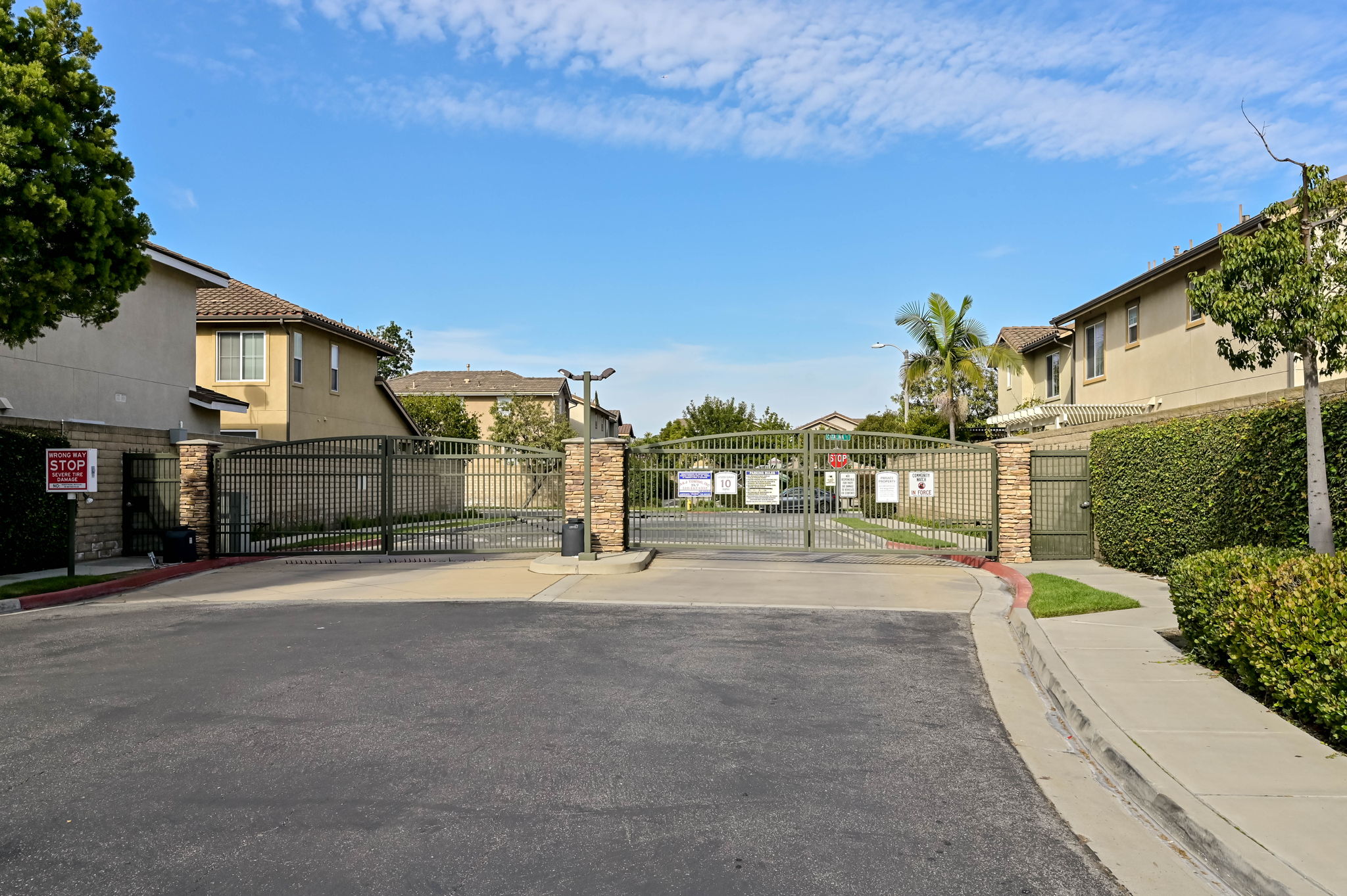 Carson, California, 90745, United States, 3 Bedrooms Bedrooms, ,3 BathroomsBathrooms,Residential,For Sale,2001488