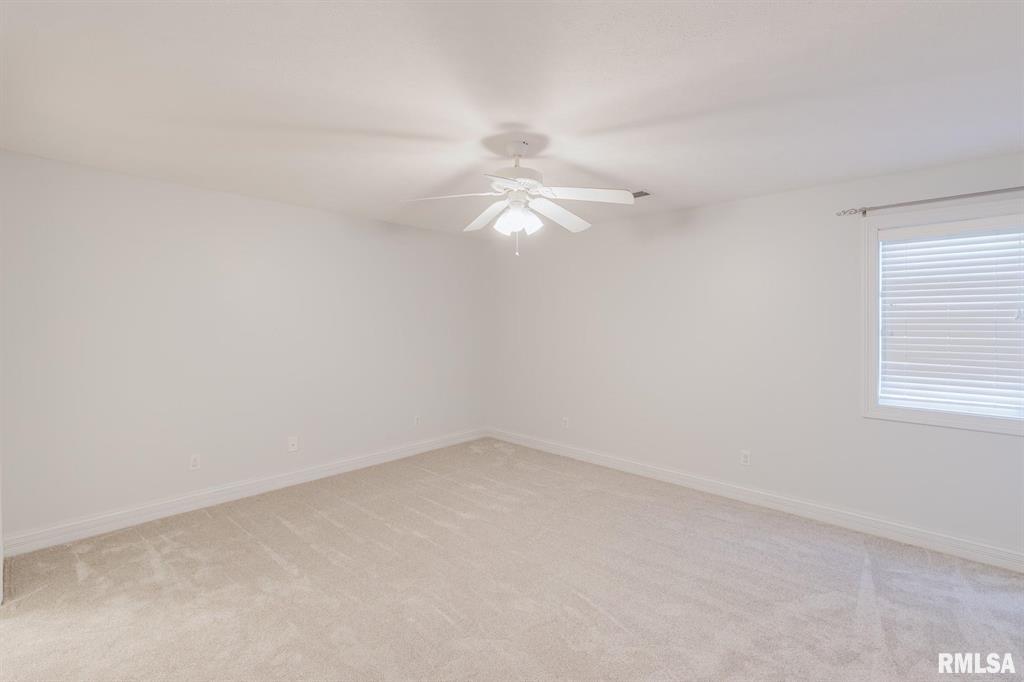 Bismarck, Illinois, 62959, United States, 5 Bedrooms Bedrooms, ,Residential,For Sale,1885319