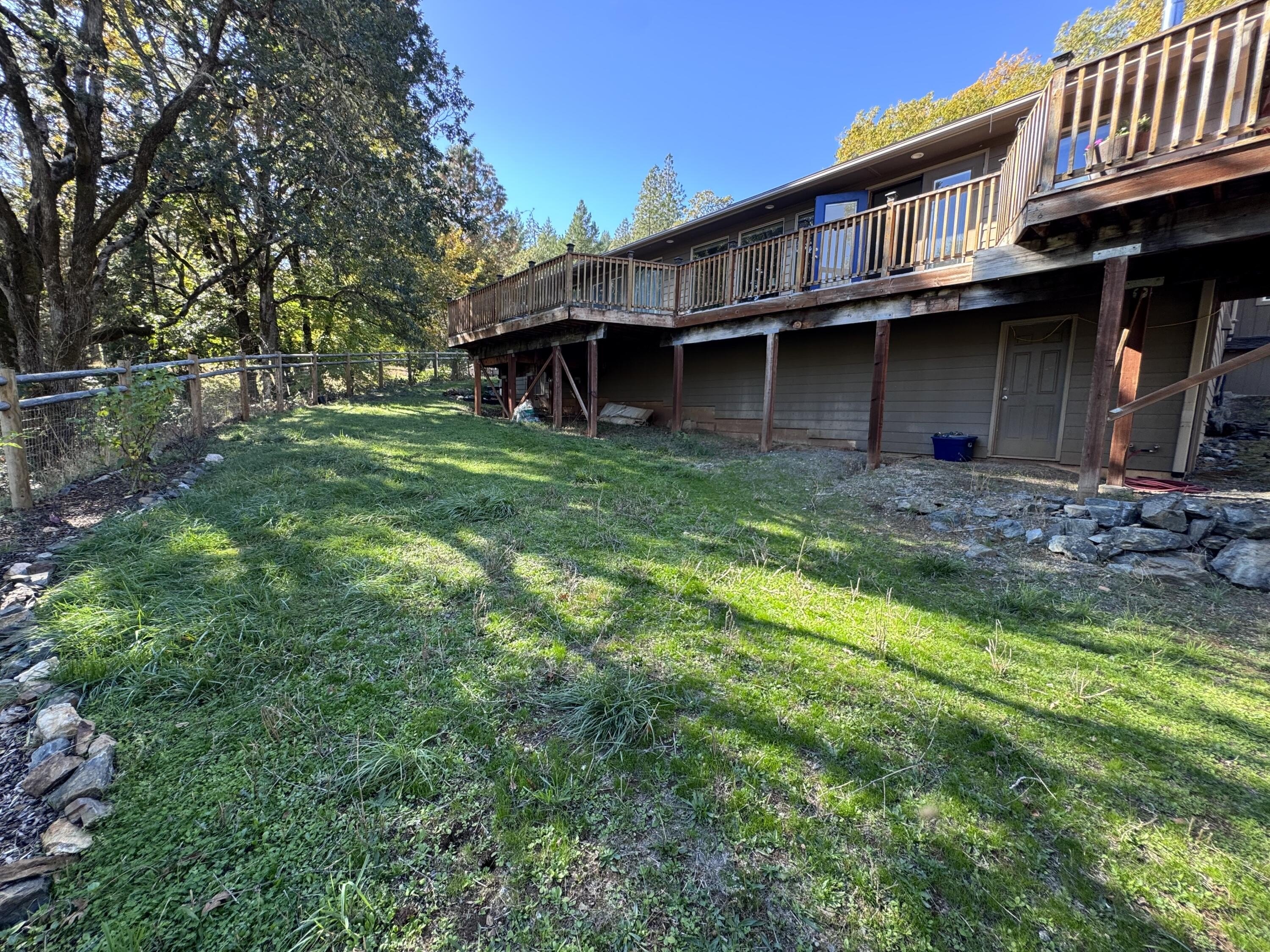 Rogue River, Oregon, 97537, United States, 3 Bedrooms Bedrooms, ,4 BathroomsBathrooms,Residential,For Sale,1982617