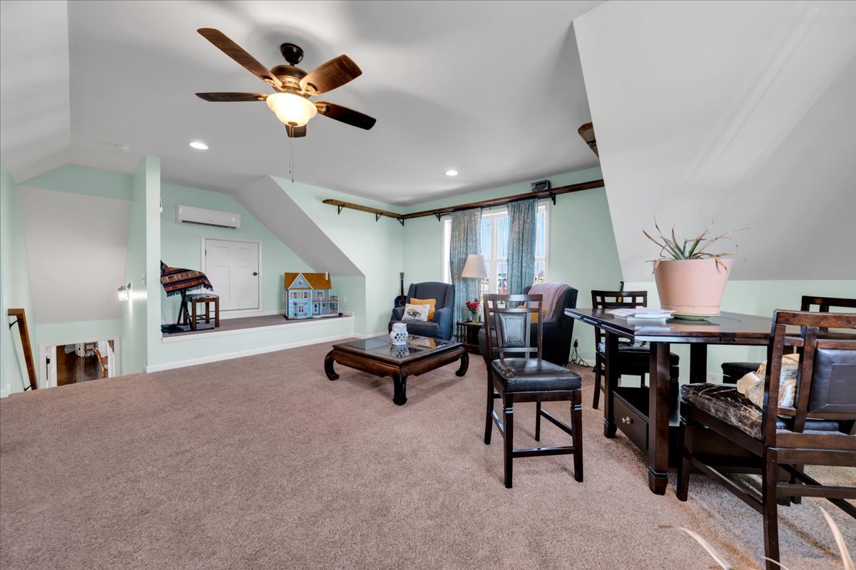 Manchester, Tennessee, 37355, United States, 3 Bedrooms Bedrooms, ,2 BathroomsBathrooms,Residential,For Sale,2007500