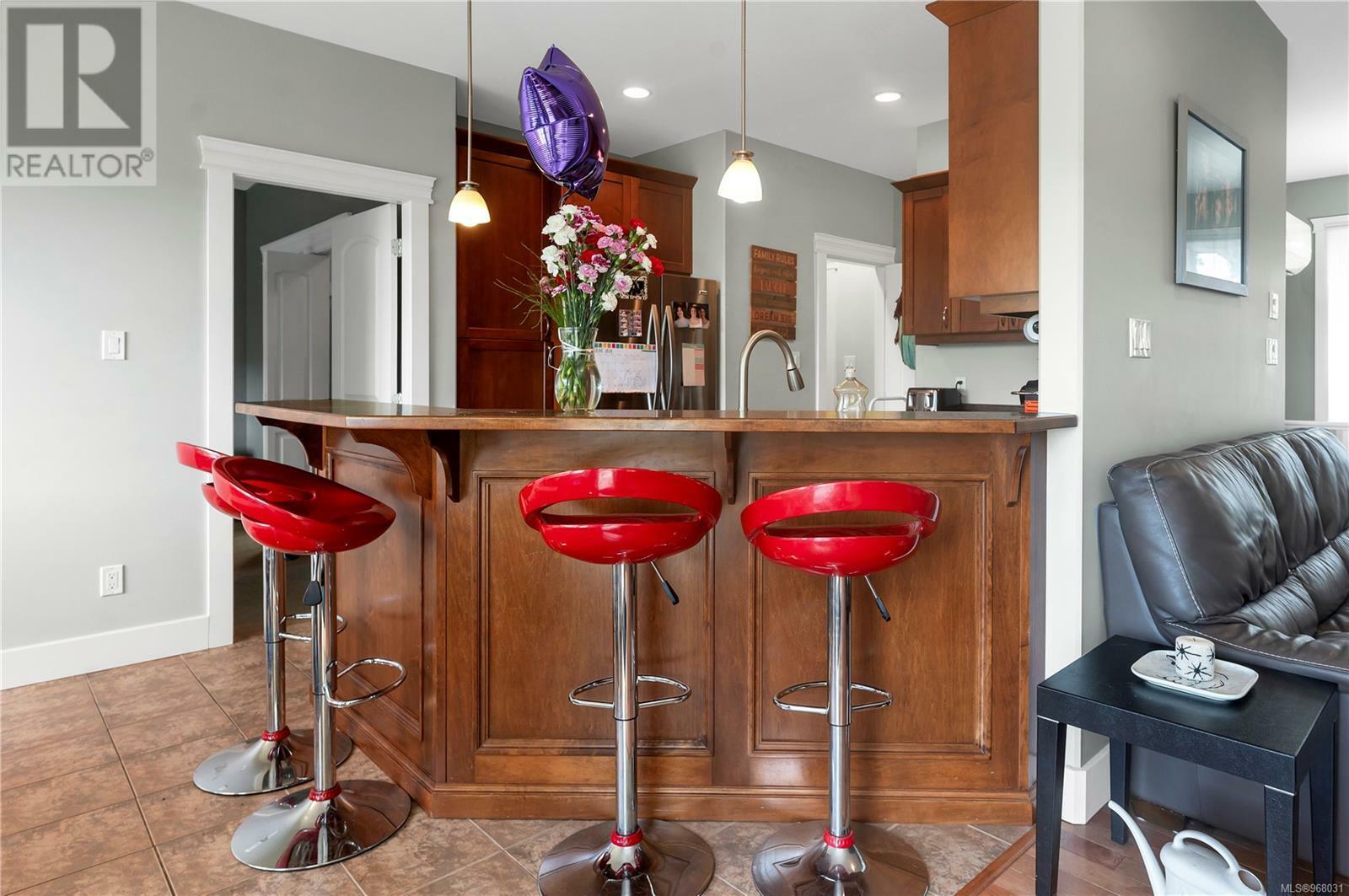 CAMPBELL RIVER, British Columbia, V9H 1V3, CA, 6 Bedrooms Bedrooms, ,4 BathroomsBathrooms,Residential,For Sale,1874294
