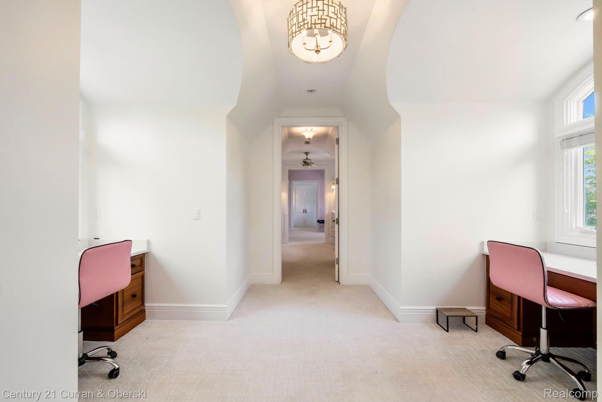 South Lyon, Michigan, 48178, United States, 6 Bedrooms Bedrooms, ,8 BathroomsBathrooms,Residential,For Sale,1976277