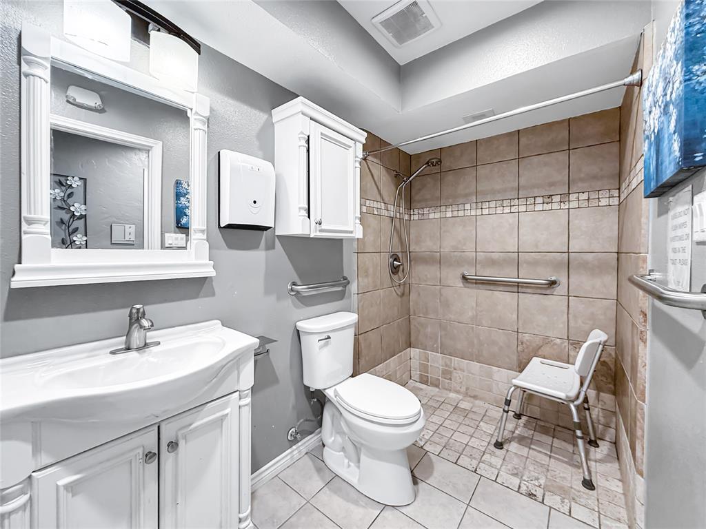 Plano, Texas, 75023, United States, 8 Bedrooms Bedrooms, ,6 BathroomsBathrooms,Residential,For Sale,1913545