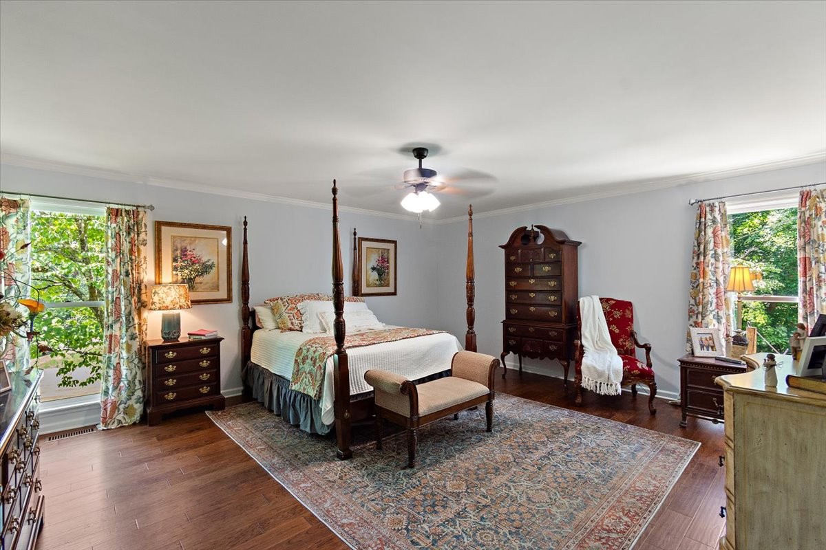 Five Points, Tennessee, 38457, United States, 4 Bedrooms Bedrooms, ,4 BathroomsBathrooms,Residential,For Sale,1902817