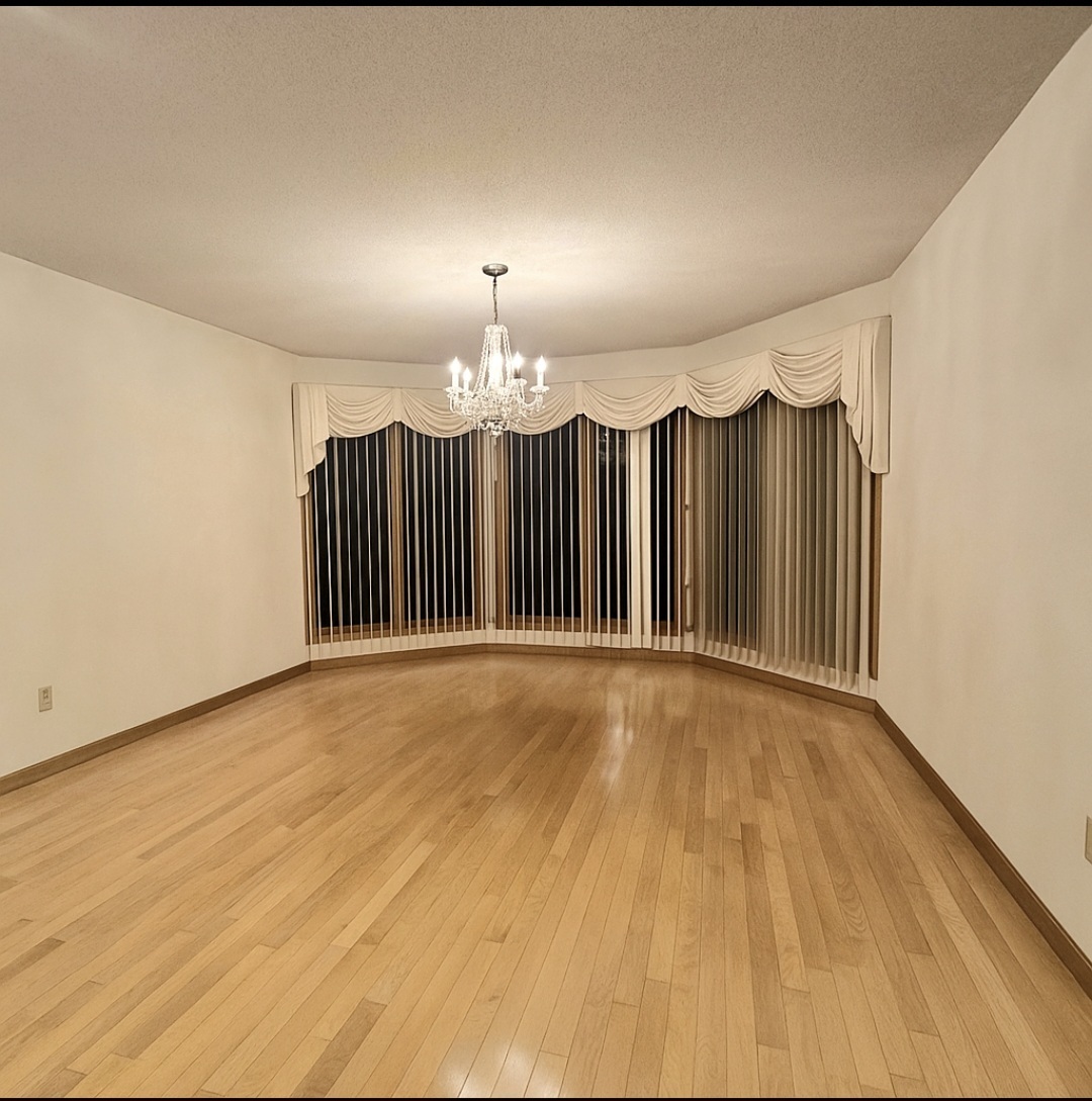 Hebron, Connecticut, 06248, United States, 3 Bedrooms Bedrooms, ,3 BathroomsBathrooms,Residential,For Sale,1991663