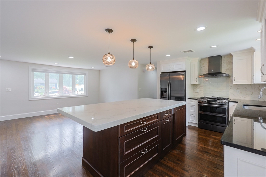 Ashland, Massachusetts, 01721, United States, 3 Bedrooms Bedrooms, ,3 BathroomsBathrooms,Residential,For Sale,1978848