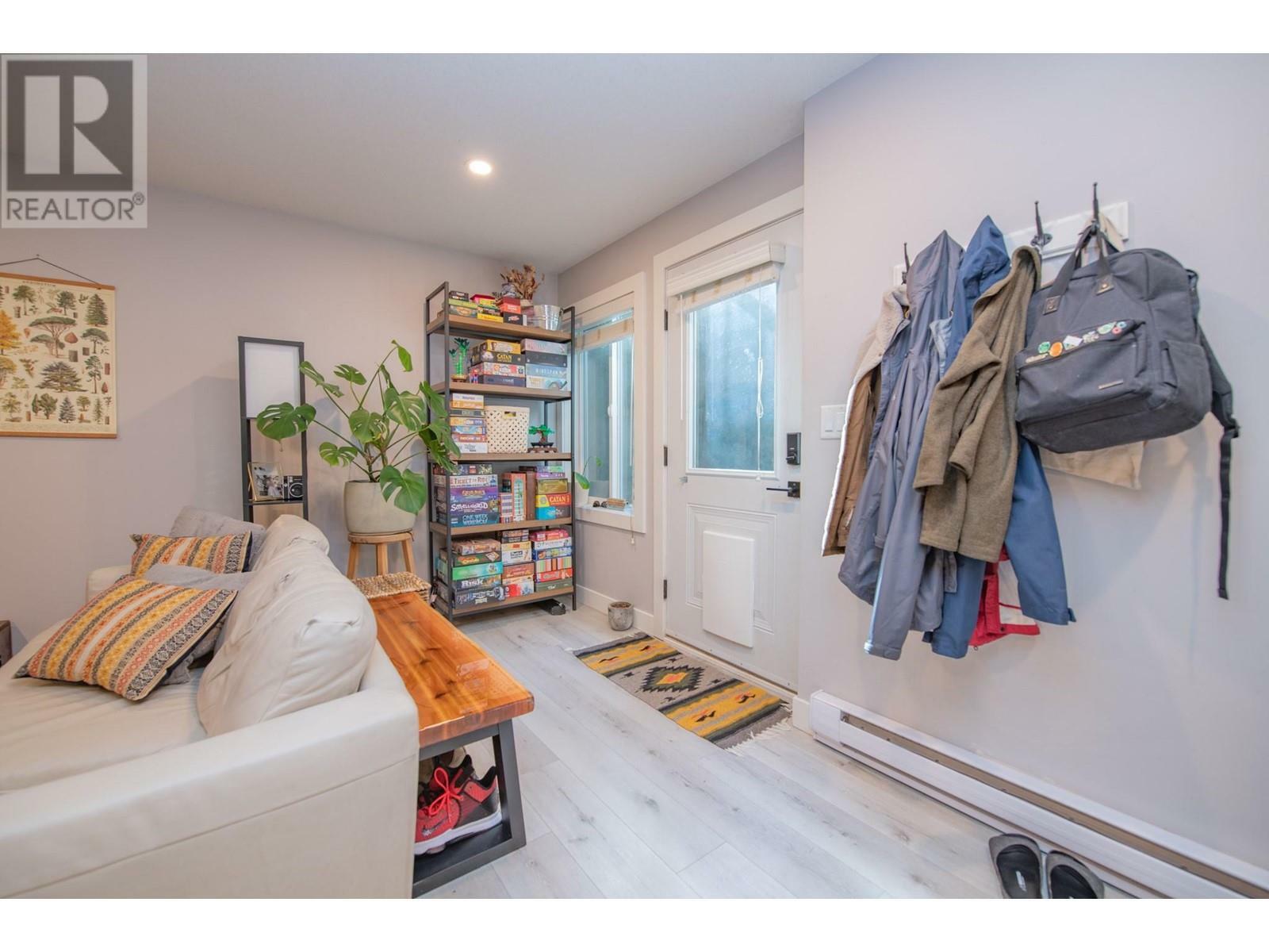 ARMSTRONG, British Columbia, V4Y 0X9, CA, 6 Bedrooms Bedrooms, ,3 BathroomsBathrooms,Residential,For Sale,1838697