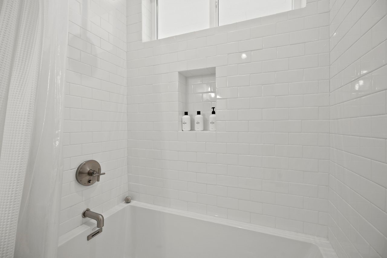 Jamaica Beach, Texas, 77554, United States, 3 Bedrooms Bedrooms, ,2 BathroomsBathrooms,Residential,For Sale,1997516