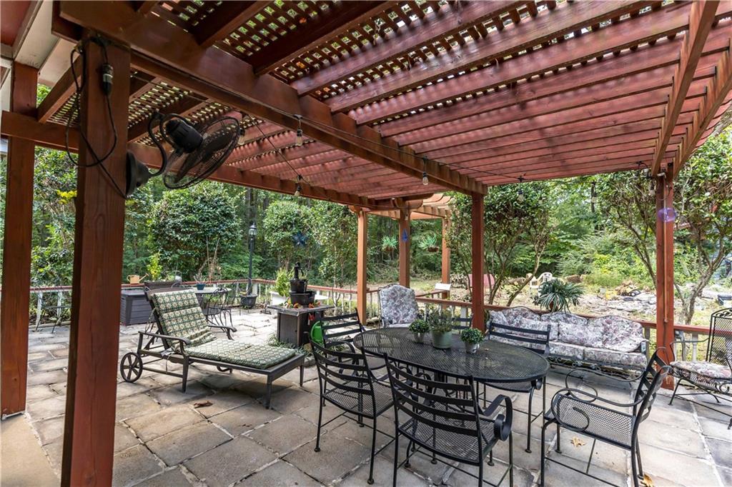 Salem, Alabama, 36874, United States, 4 Bedrooms Bedrooms, ,4 BathroomsBathrooms,Residential,For Sale,1940777