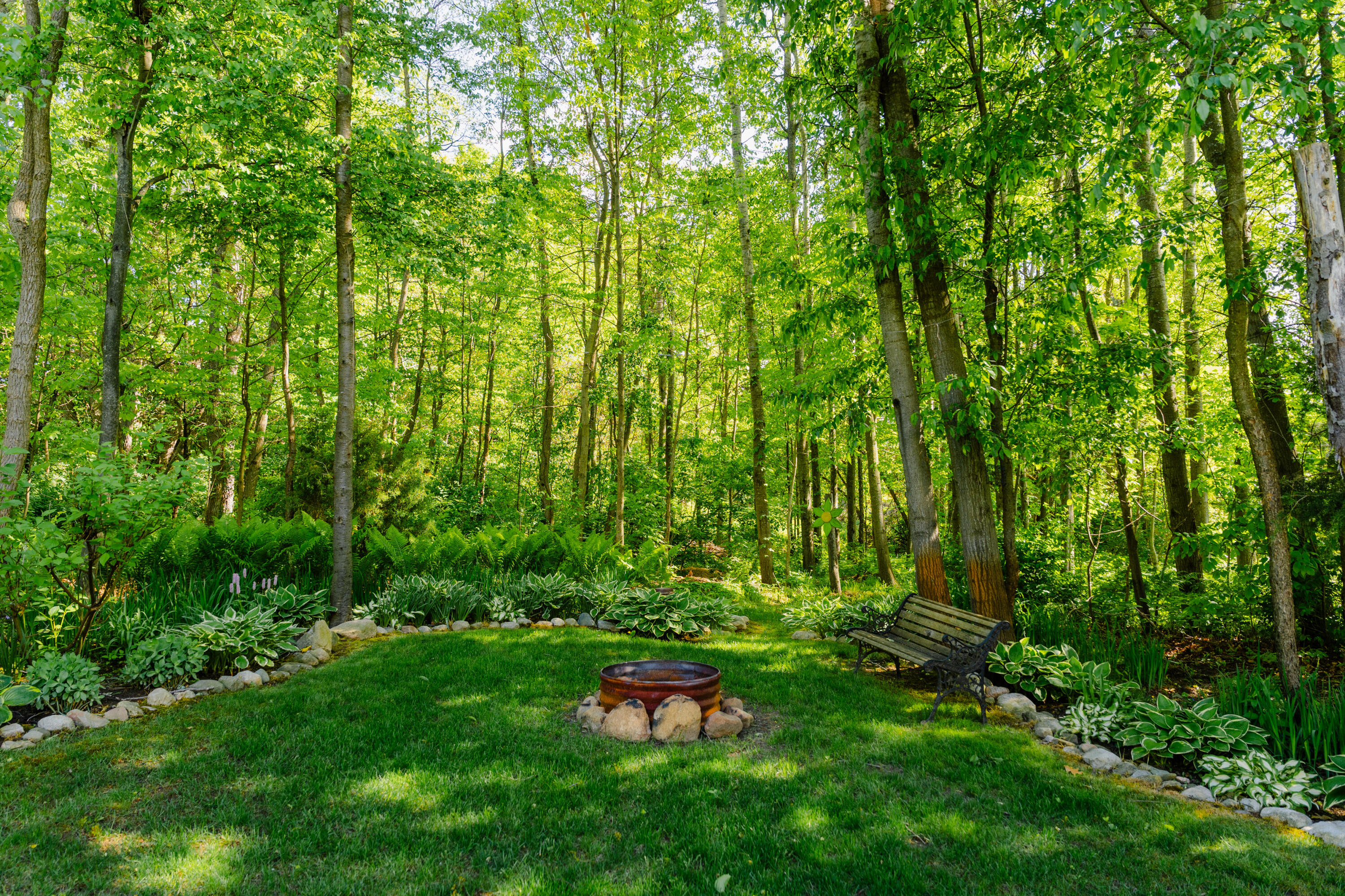 Sparta, Michigan, 49345, United States, 4 Bedrooms Bedrooms, ,3 BathroomsBathrooms,Residential,For Sale,1895548