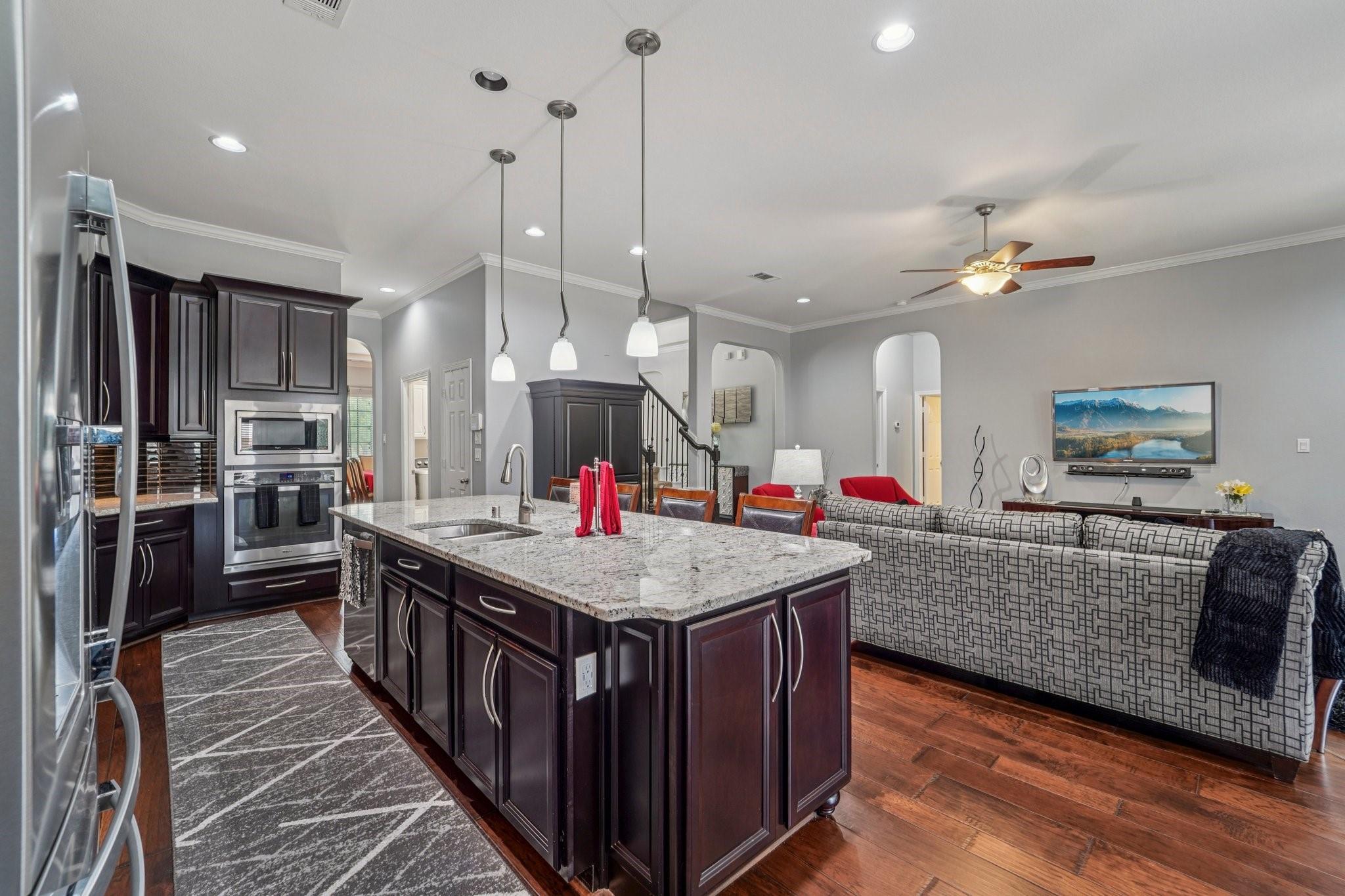 Katy, Texas, 77494, United States, 4 Bedrooms Bedrooms, ,4 BathroomsBathrooms,Residential,For Sale,1976544