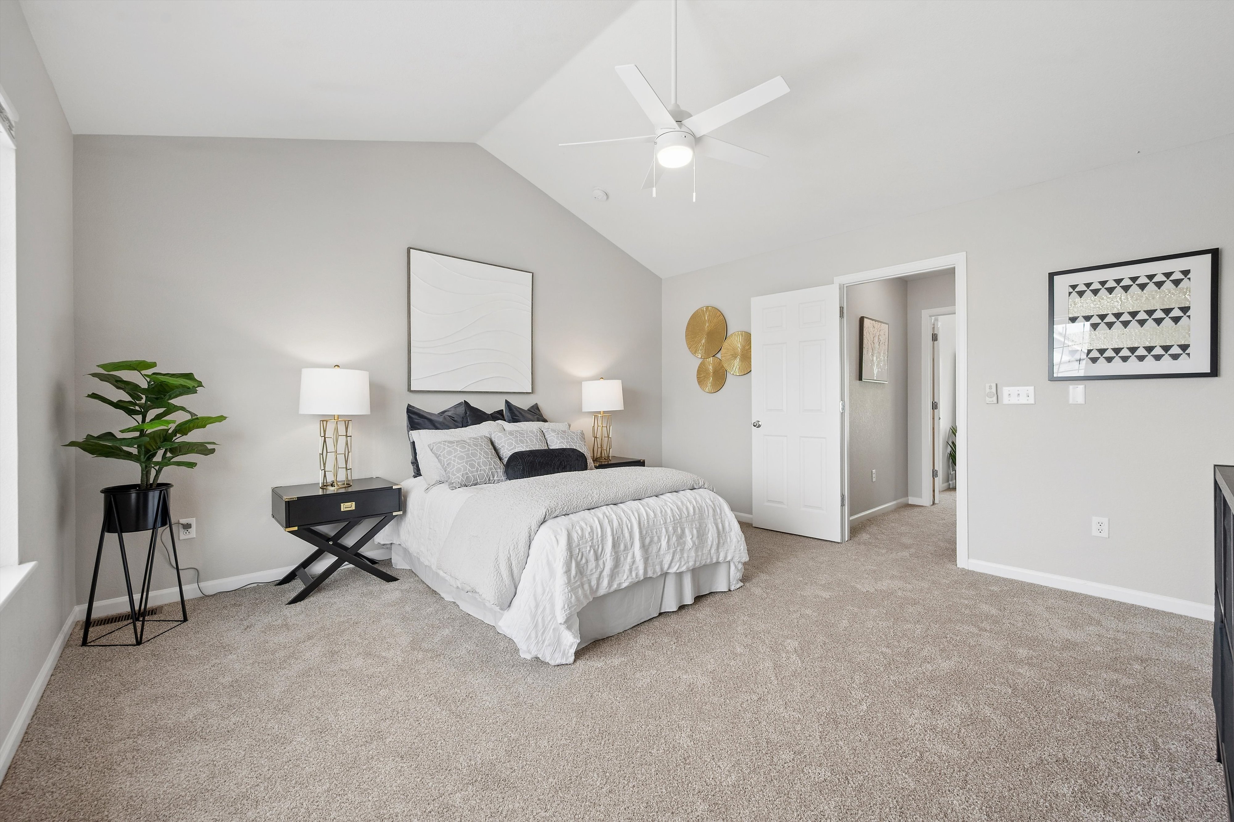  Charming Townhome In Sought After Central Park Location - 物件實景