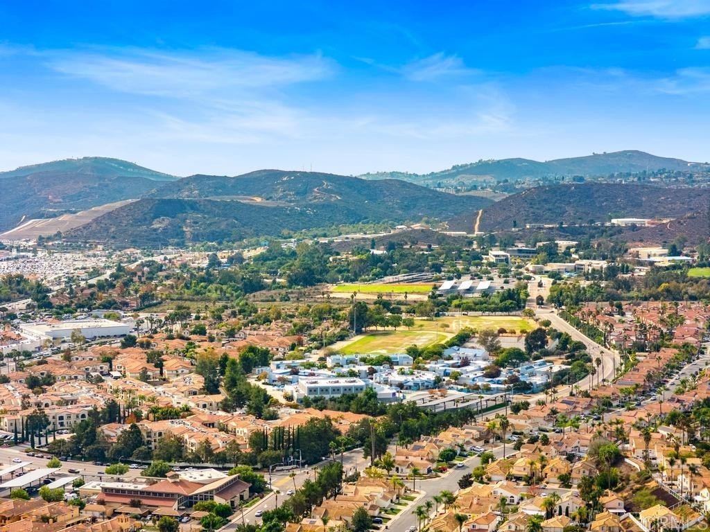 El Cajon, California, 92019, United States, 2 Bedrooms Bedrooms, ,2 BathroomsBathrooms,Residential,For Sale,1992945