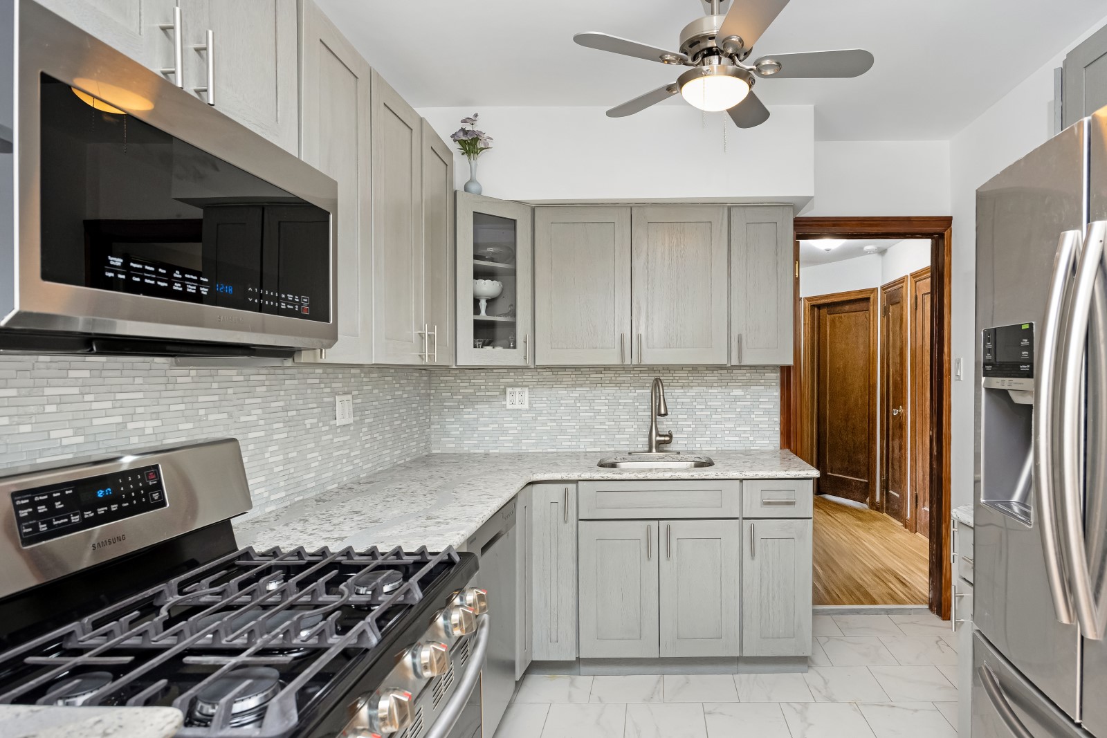 Glendale, New York, 11385, United States, 2 Bedrooms Bedrooms, ,1 BathroomBathrooms,Residential,For Sale,1903422