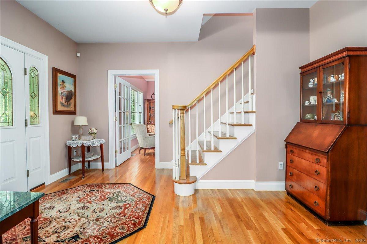 Shelton, Connecticut, 06484, United States, 5 Bedrooms Bedrooms, ,4 BathroomsBathrooms,Residential,For Sale,1943251